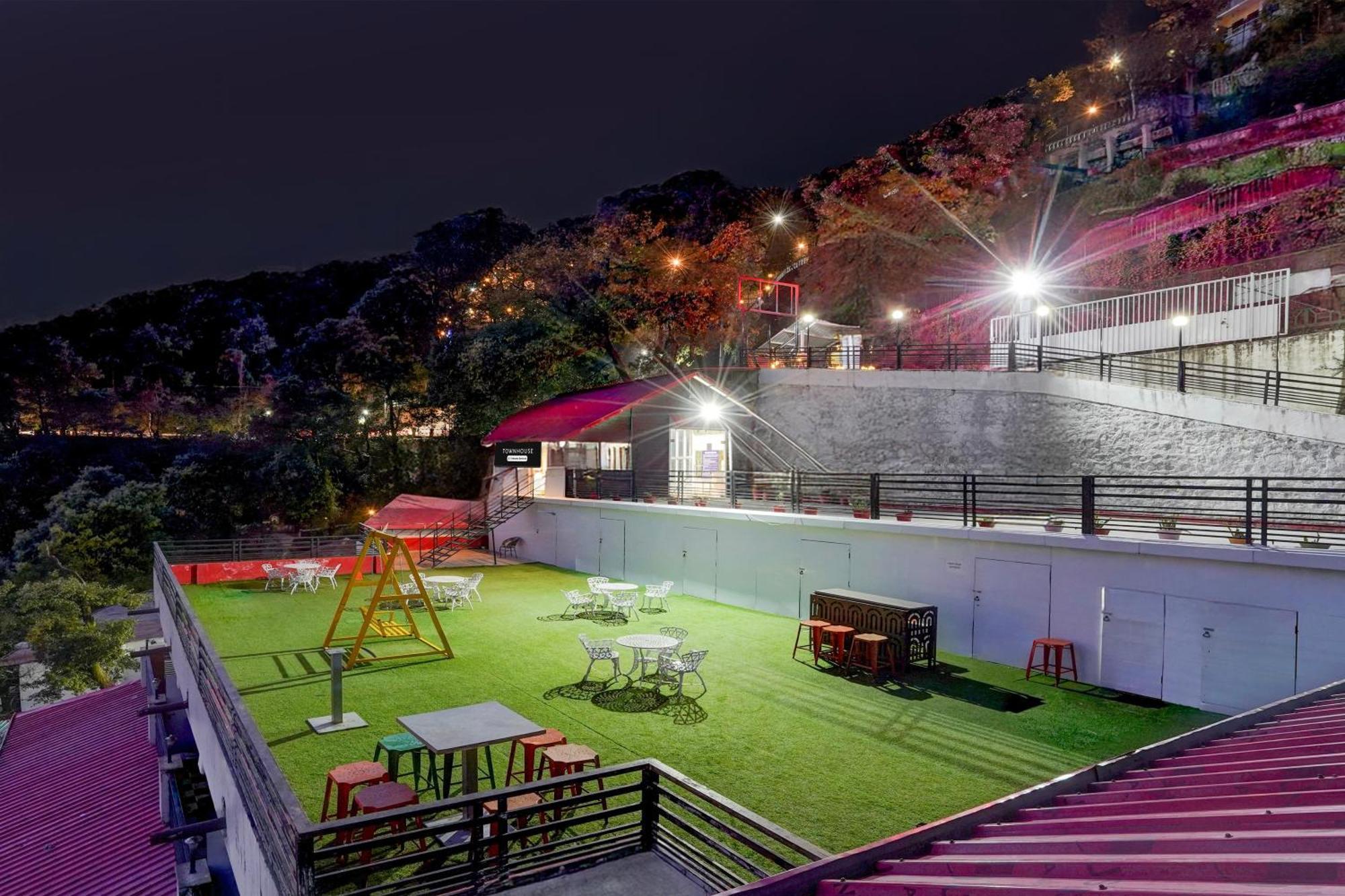 Super Townhouse Mall Road Near Library Chowk Mussoorie Eksteriør bilde