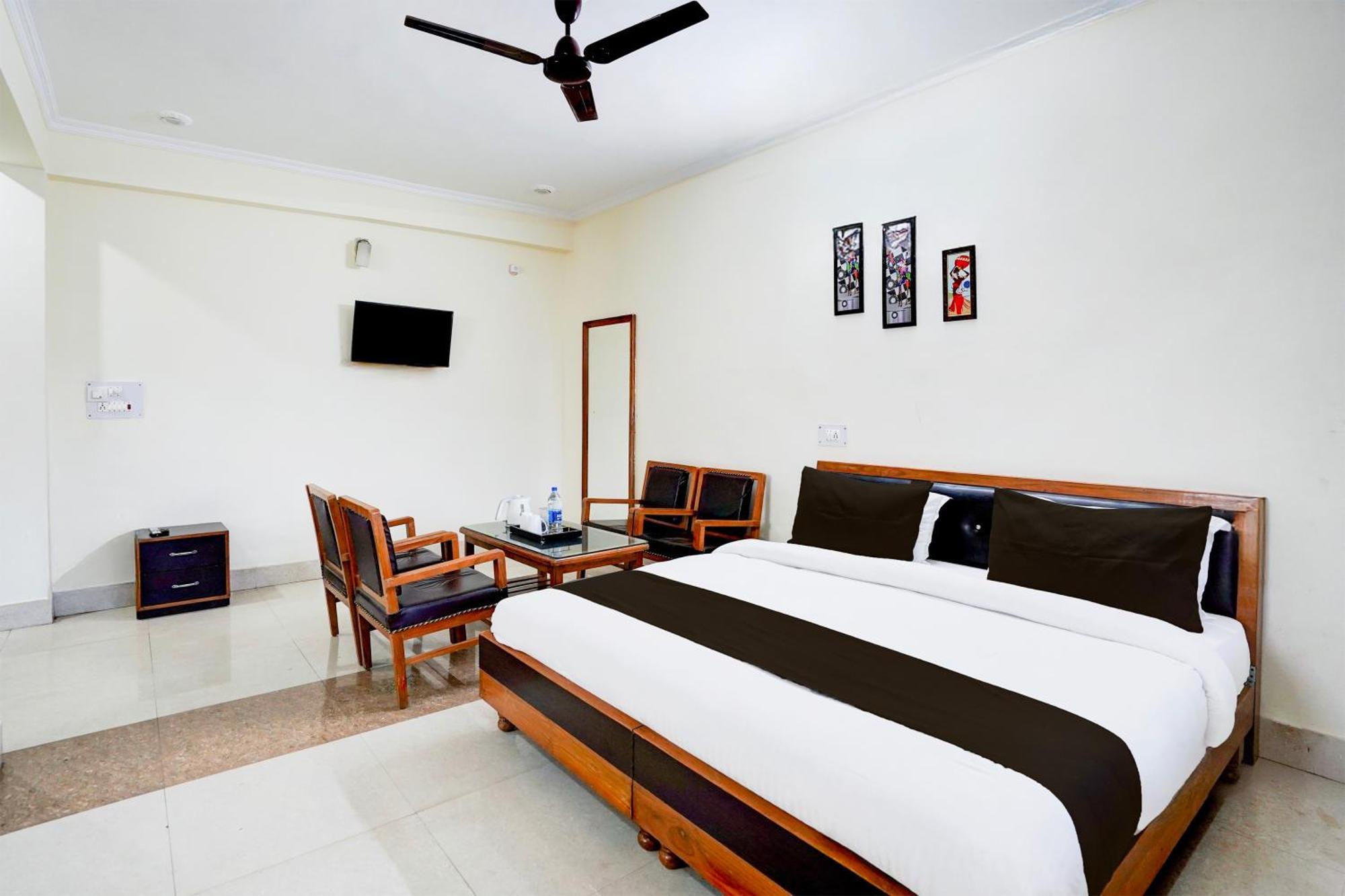 Super Townhouse Mall Road Near Library Chowk Mussoorie Eksteriør bilde