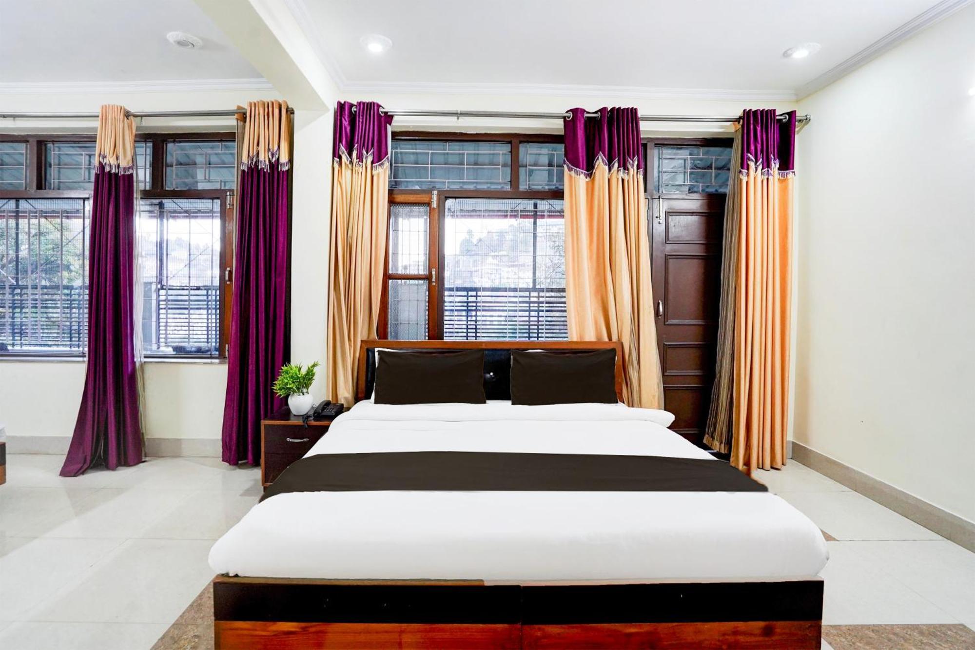 Super Townhouse Mall Road Near Library Chowk Mussoorie Eksteriør bilde