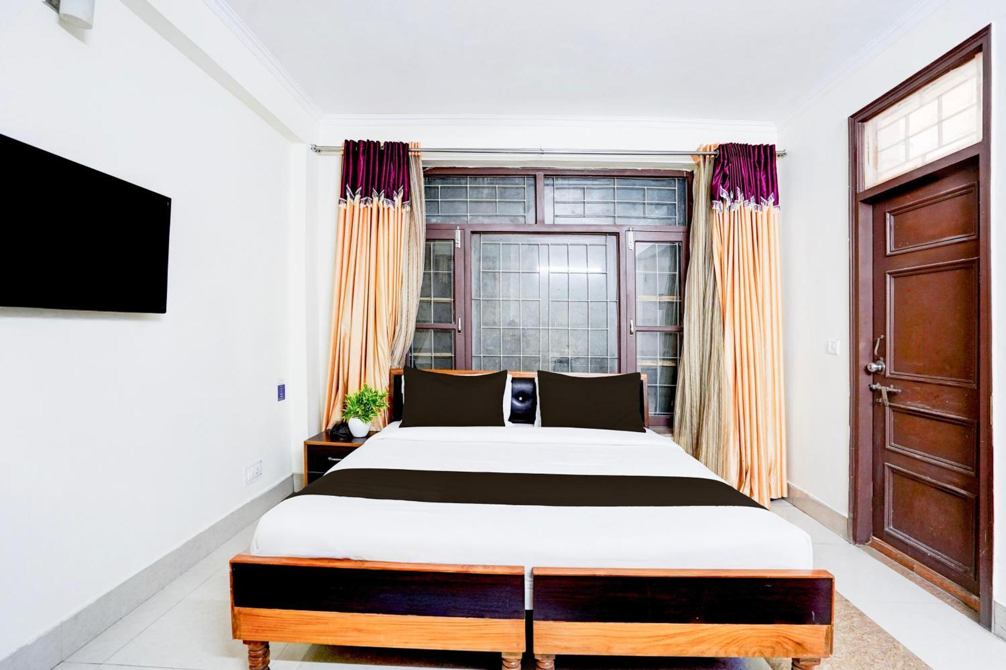 Super Townhouse Mall Road Near Library Chowk Mussoorie Eksteriør bilde