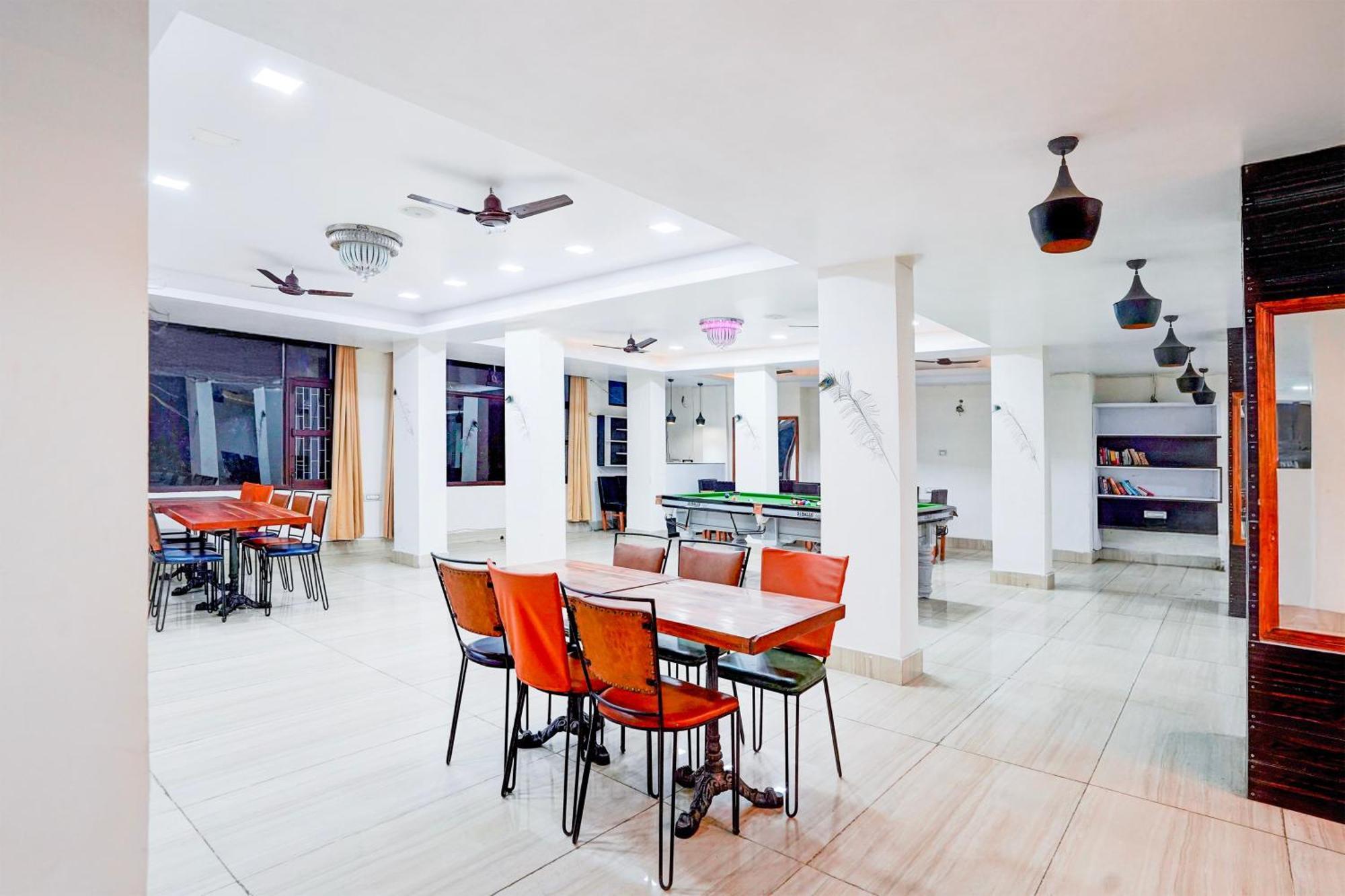 Super Townhouse Mall Road Near Library Chowk Mussoorie Eksteriør bilde